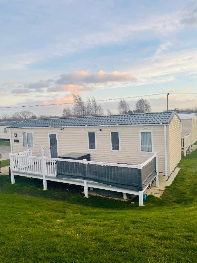 塔特舍尔 The Sunflower Luxury Caravan At Tattersall Lakes酒店 外观 照片