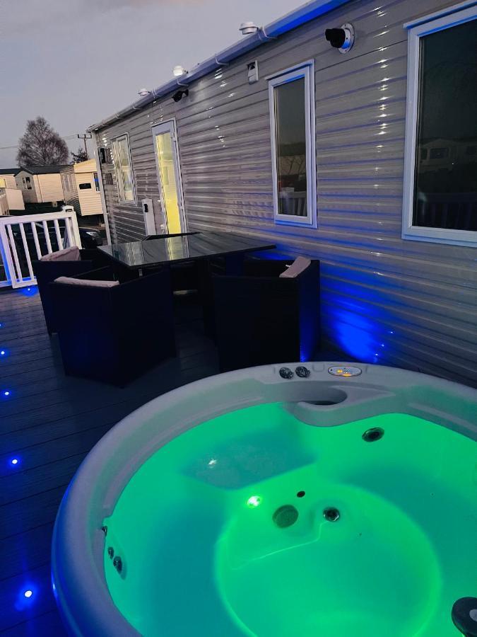 塔特舍尔 The Sunflower Luxury Caravan At Tattersall Lakes酒店 外观 照片